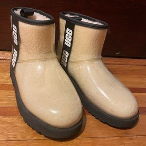 UGG Women’s Classic Clear Mini Boot